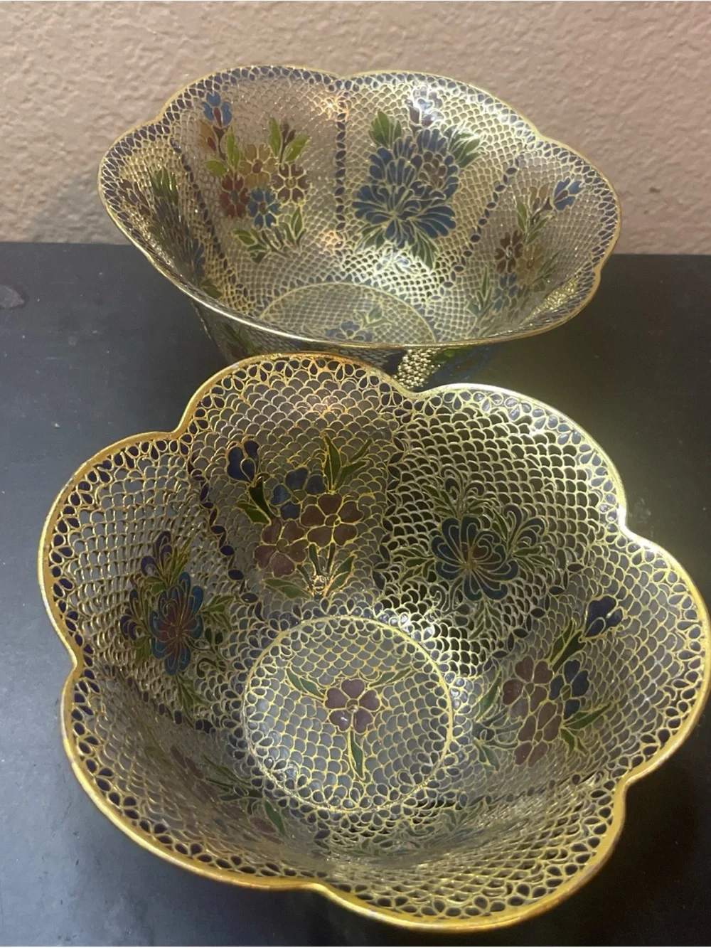 Pair of Gradient Size Plique-a-jour Cloisonné Enamel Scalopped Bowls LG 6” SM 5”